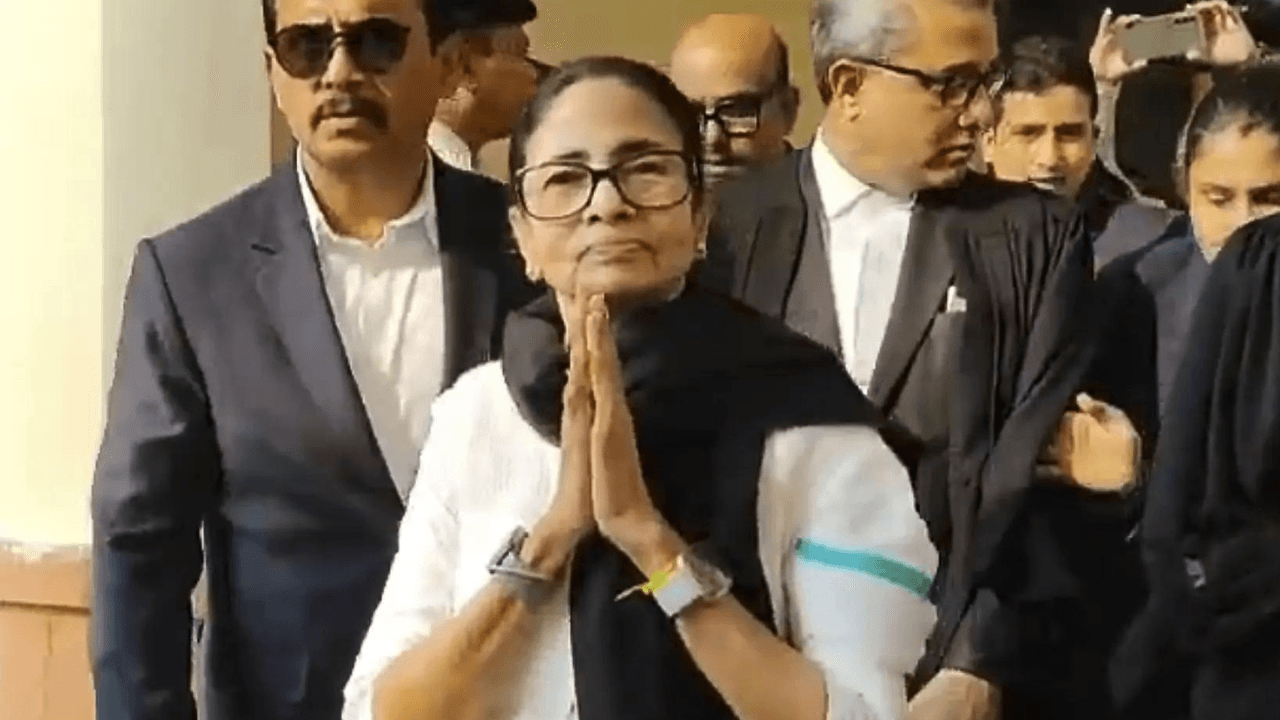 Bengal SIR deadline extended, notice to DGP &amp; a msg for states: SC's key orders on Mamata's plea