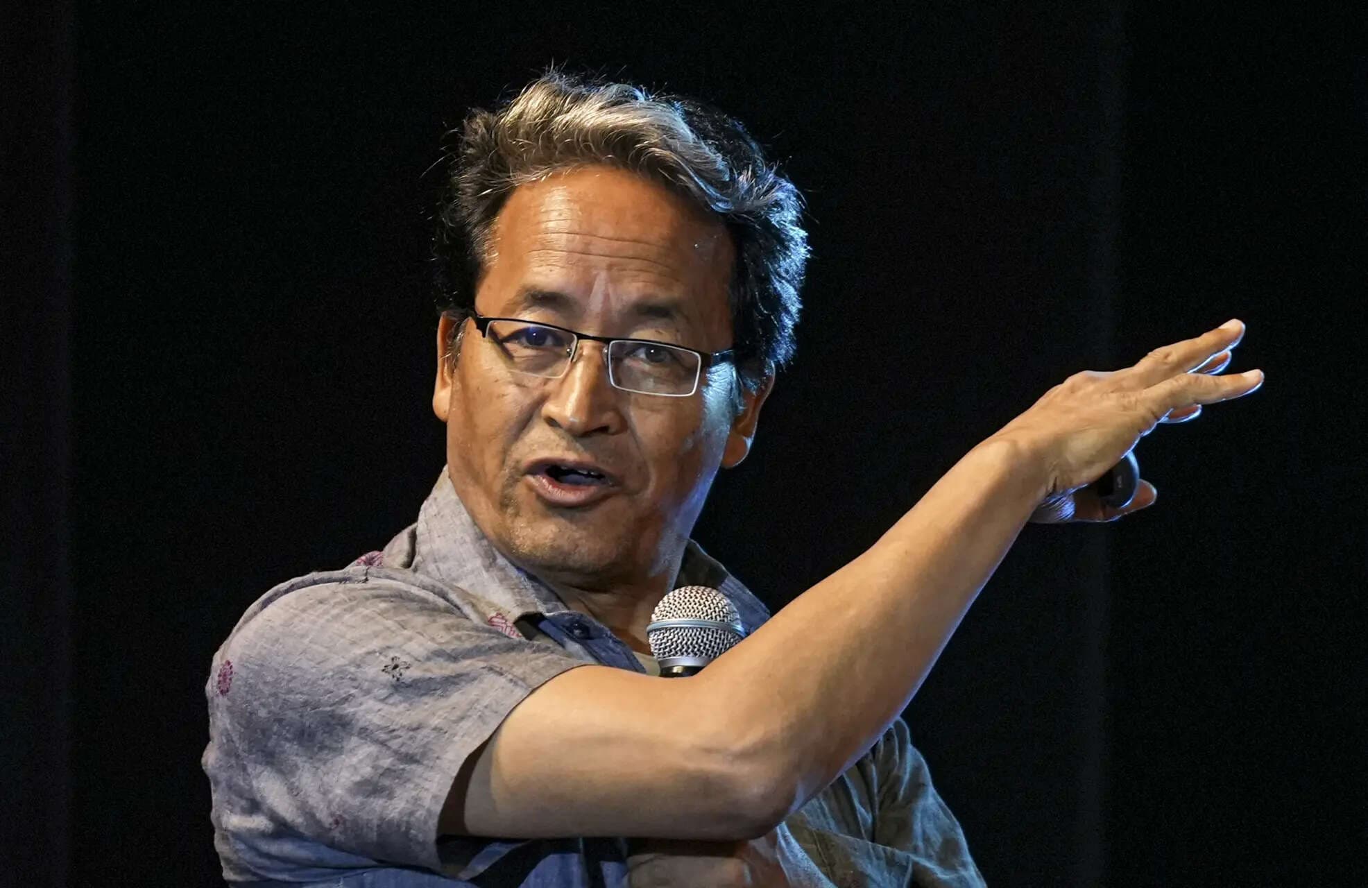 'He's hale &amp; hearty': Govt opposes Wangchuk's release on health grounds