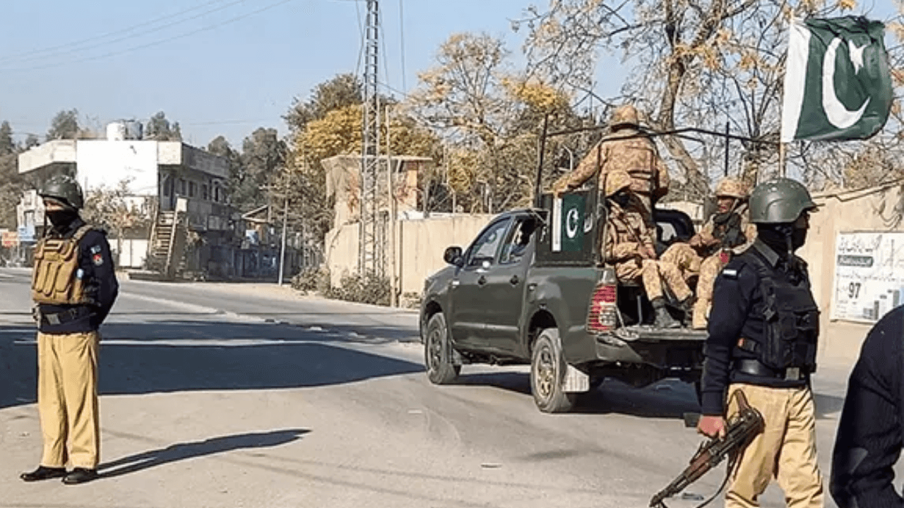 Pakistan: At least 17 killed in two bomb attacks, gunfight