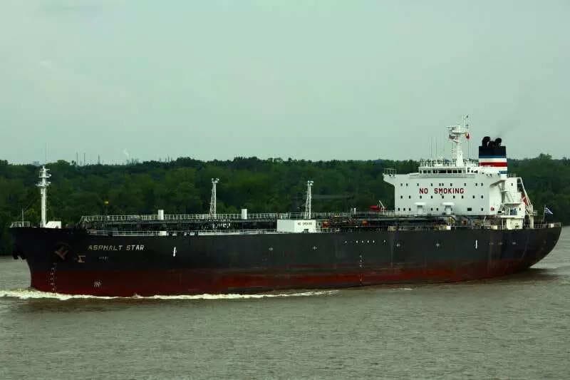 US-sanctioned Iran-linked oil tanker spent 8 days in Pak maritime boundary: FIR