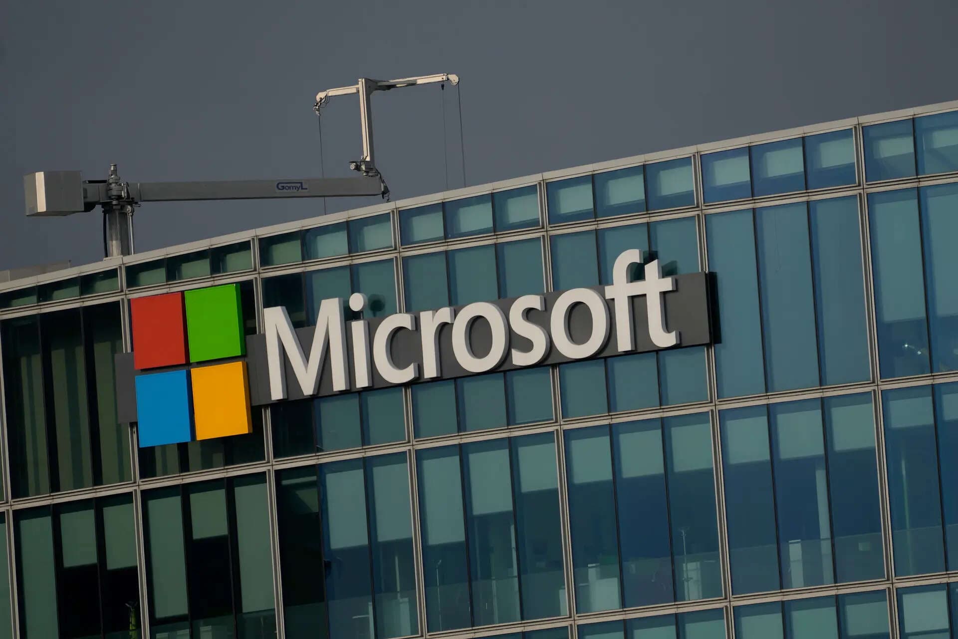 Get rid of old assumptions: Microsoft HR makes it clear to employees that it's time to change