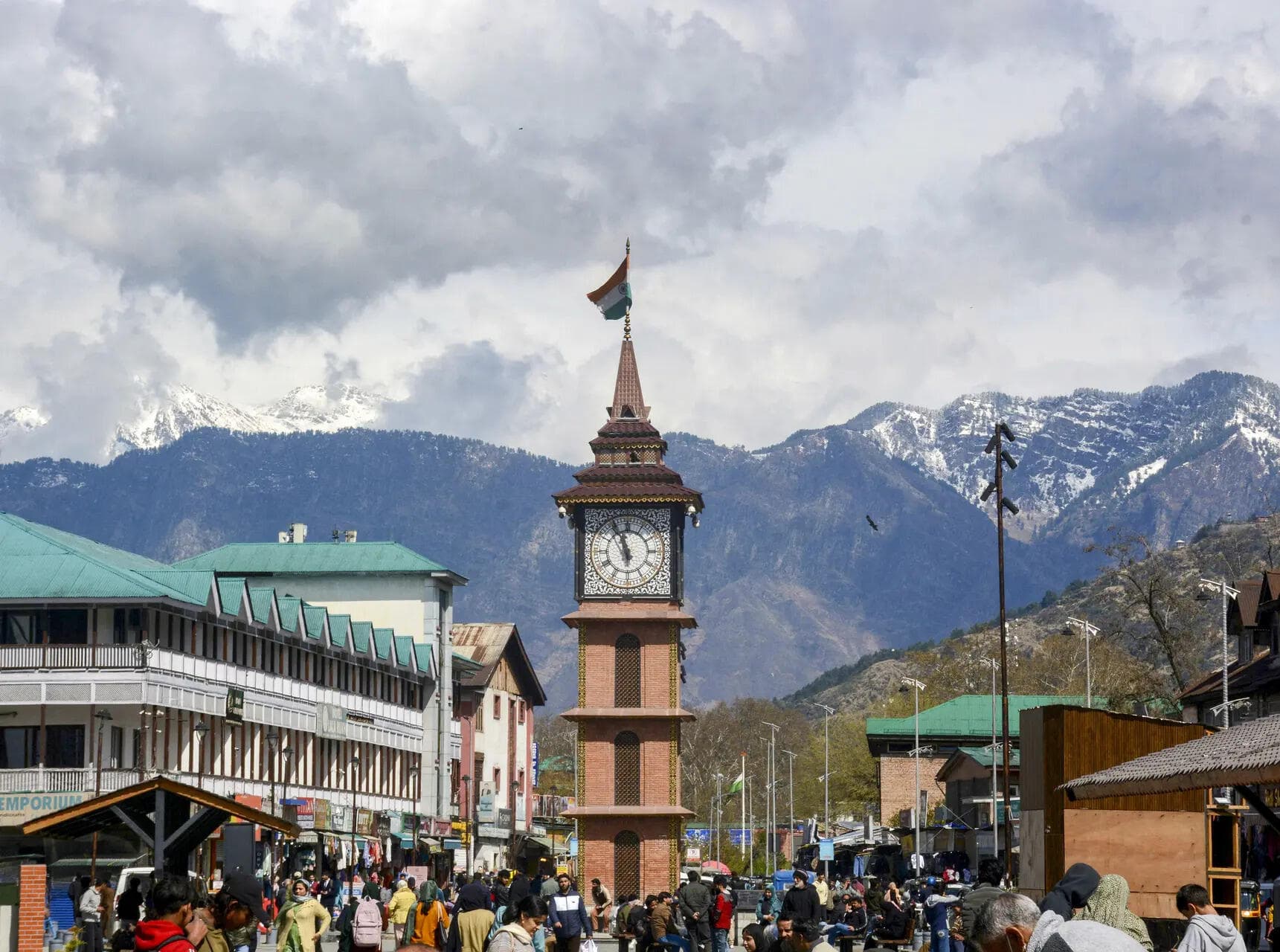 BJP drops 'Greater Kashmir' charge, backs J&amp;K reorganisation bill