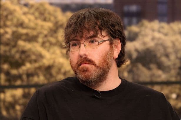 Man who claims to have world's smallest penis issues challenge to prove him wrong