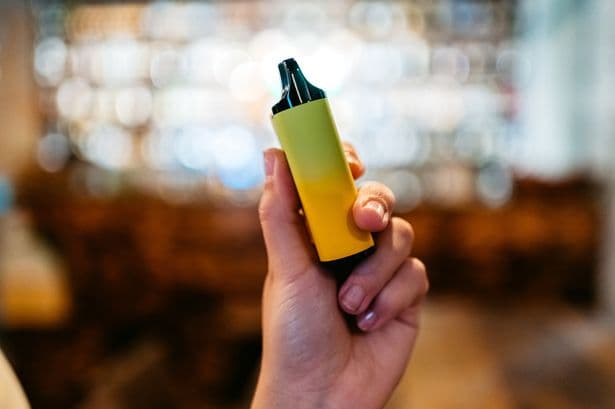 Major UK vape company falls into administration – it offers 15,000 products