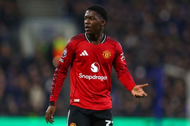Kobbie Mainoo has 'lingering' Man Utd issue despite transformation under Michael Carrick
