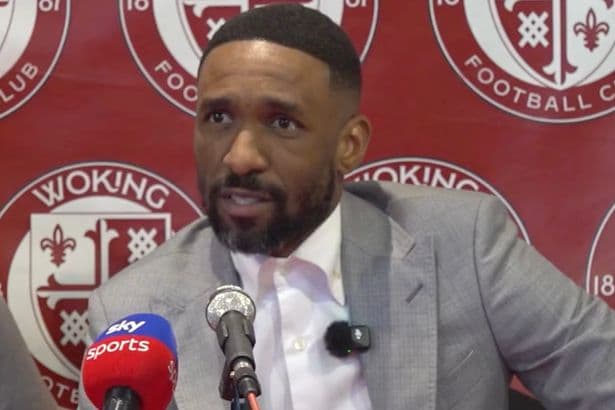 Jermain Defoe 'can't expect to jump in at the top' after bagging Woking gig
