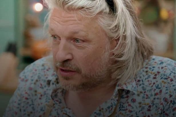 Celebrity Bake Off chaos as medics called after star's injury 'it's all going off'