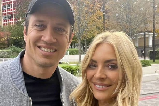 Tess Daly 'can't do it alone' as former Strictly host contemplates huge move