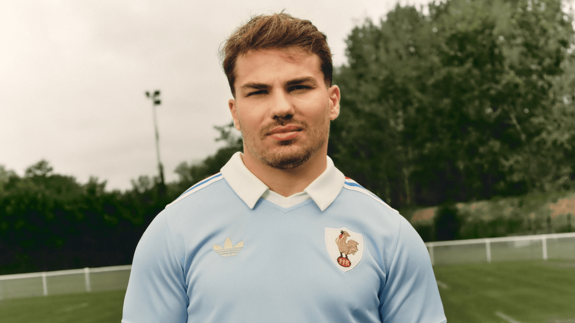 Why are France wearing a special kit against England in the Six Nations?